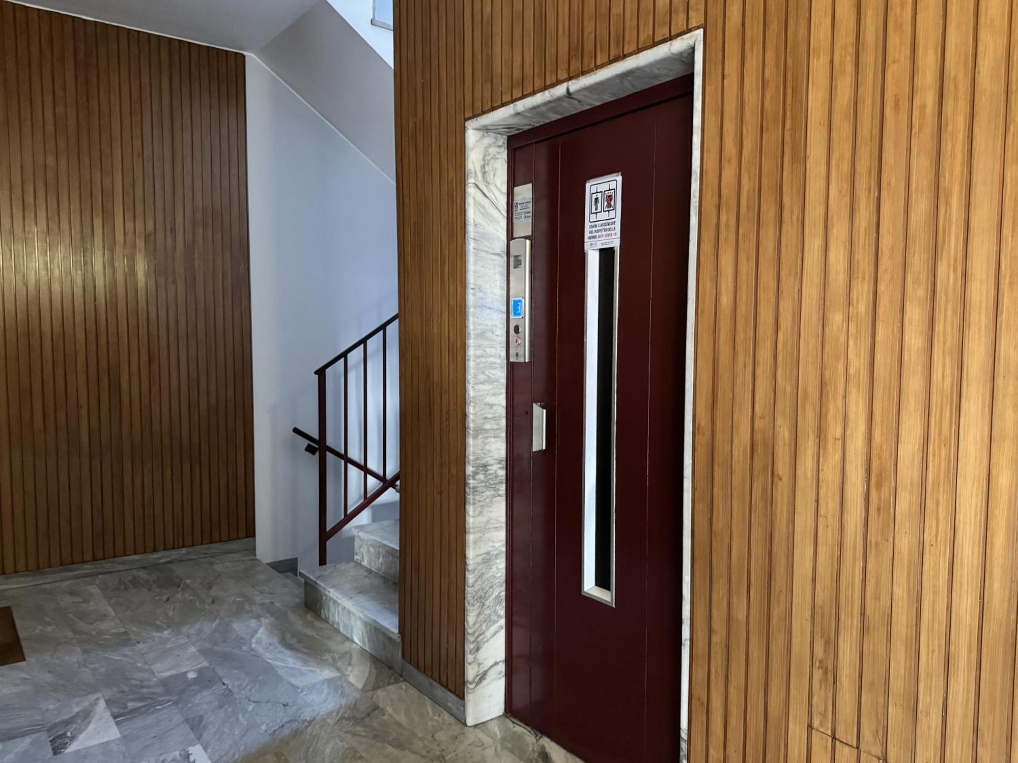 Casa Kolbe 8 , Centro M4 Appartement *